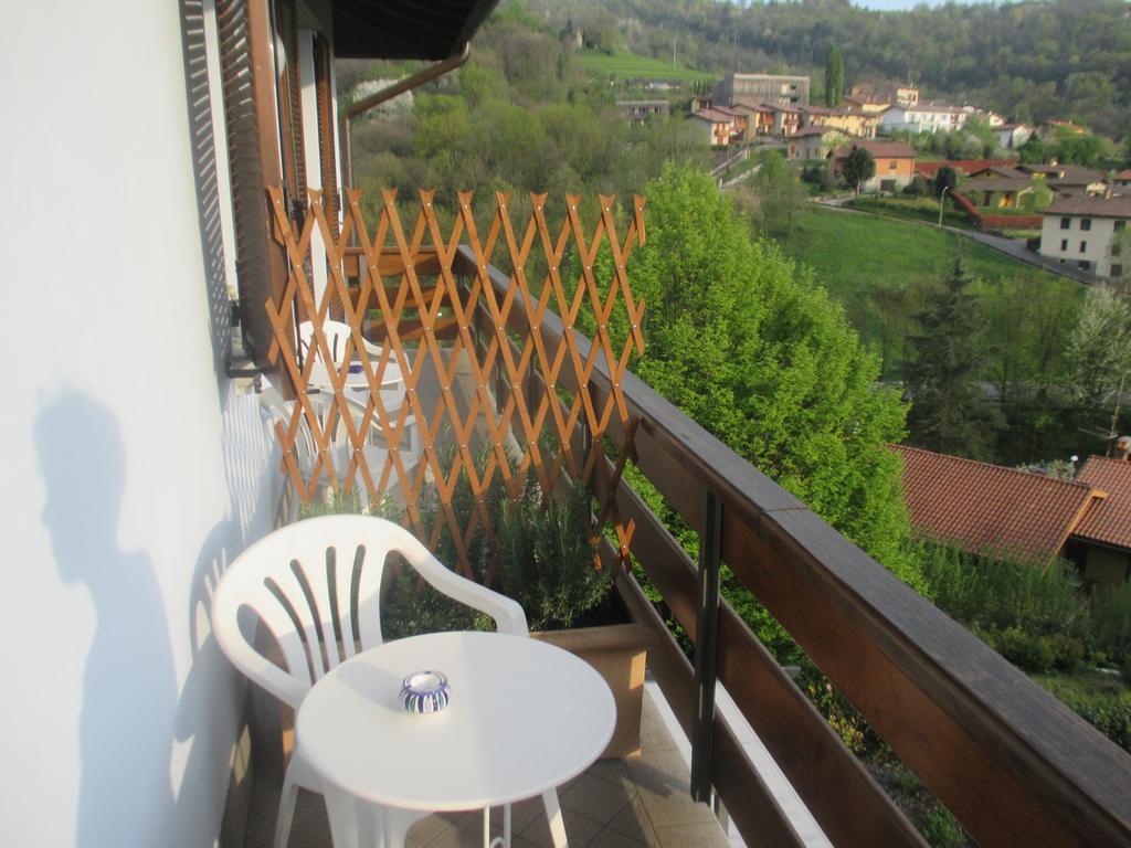 B&b La corte dei Gelsomini Ponteranica Esterno foto